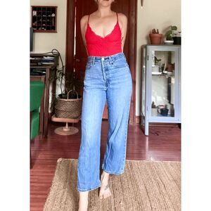 Levi's Ribcage Straight Midrise Jeans with Button-Up Closure